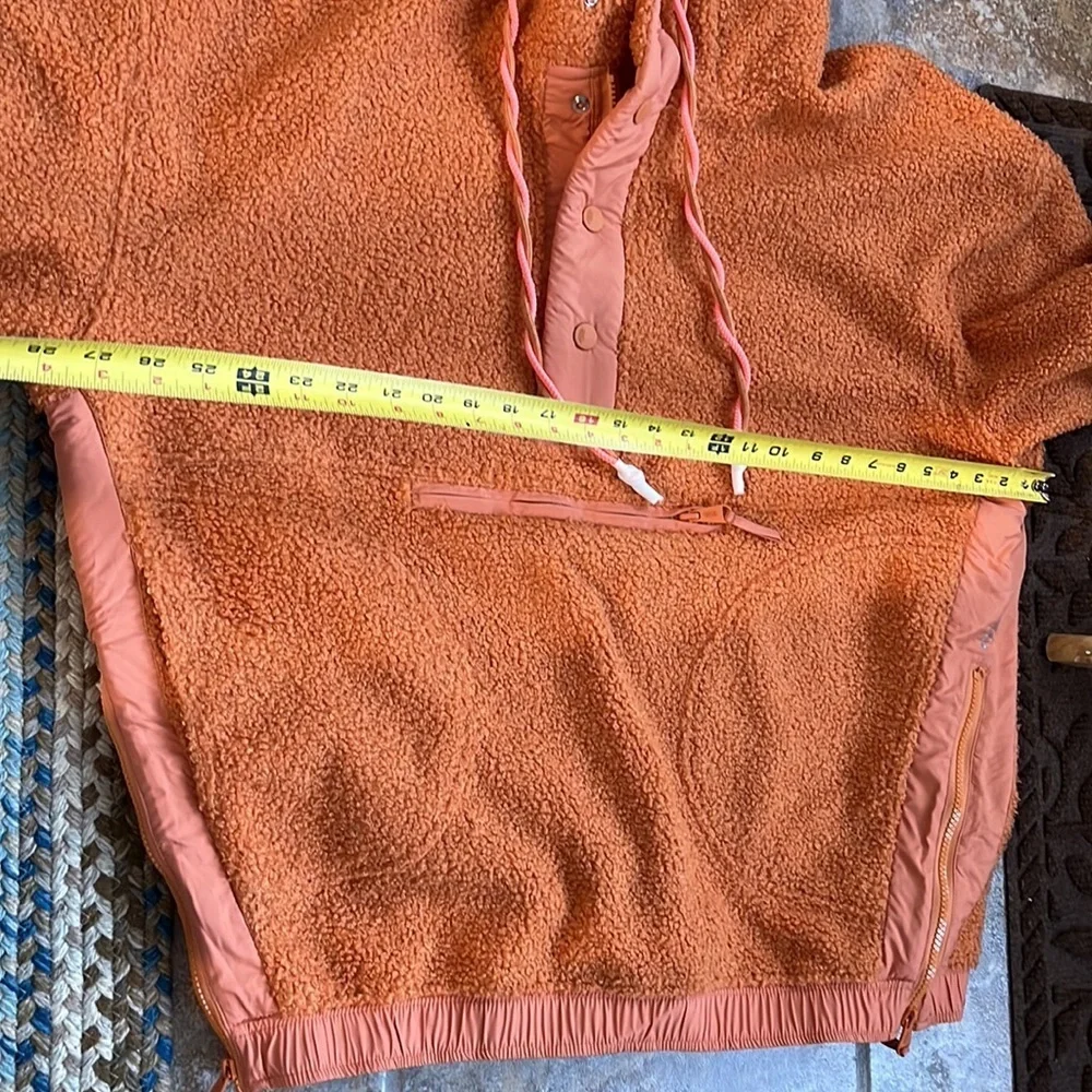 Free People Fuzzy Was She Fleece Pullover NWT Size Small - Picture 11 of 14